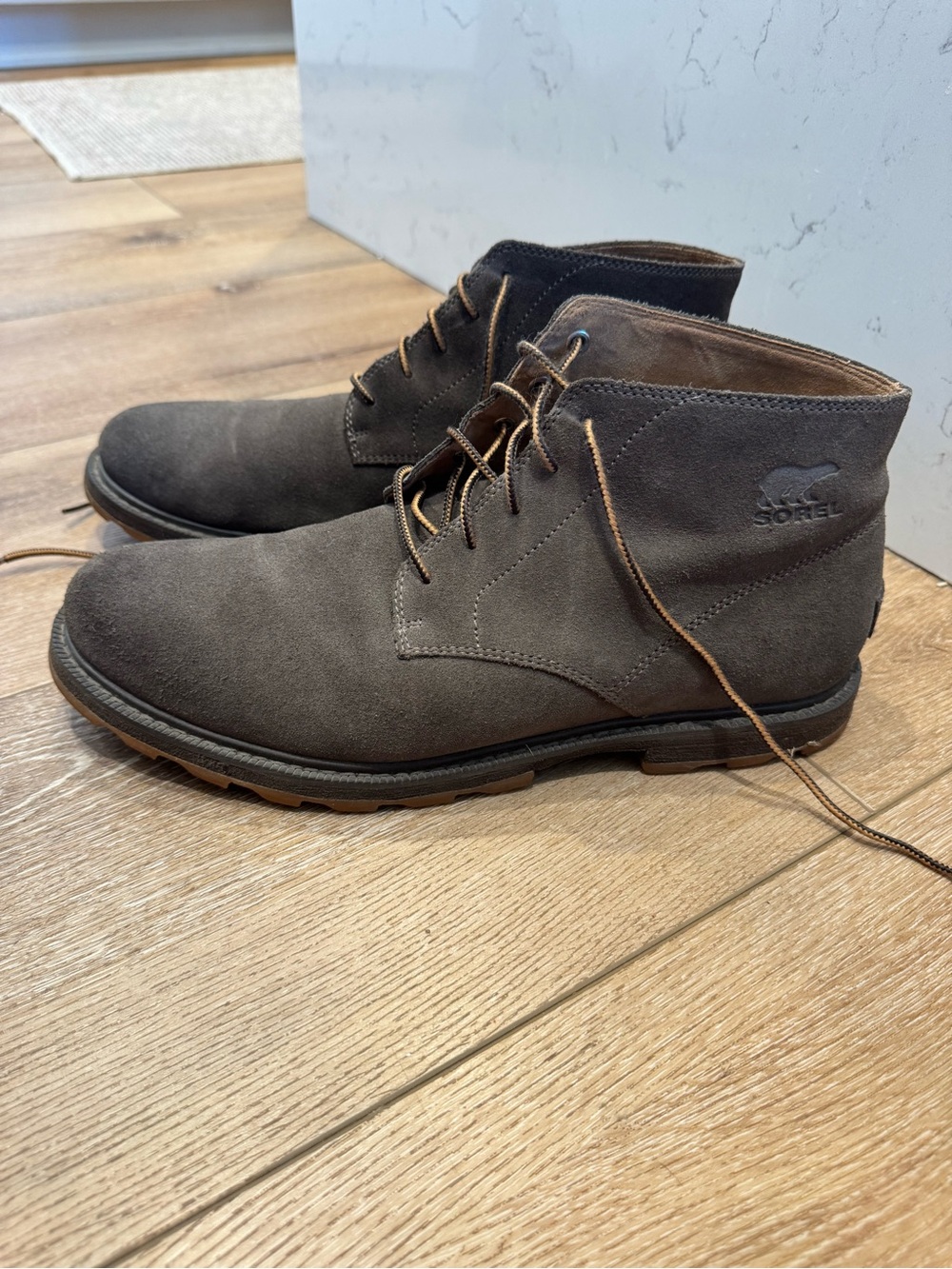 Mens Sorel Size 11 Madson Suede Chukka Waterproof Boots NM2281-245